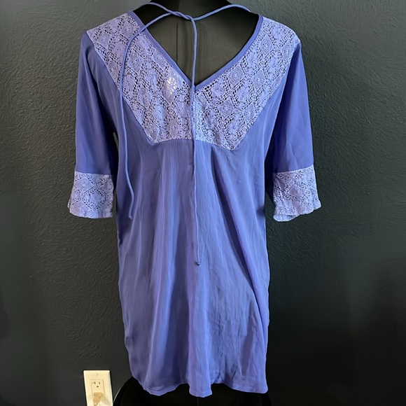 Jocelyn Smith Collection purple sheer tunic with lace detail blouse or cover up - Picture 5 of 6